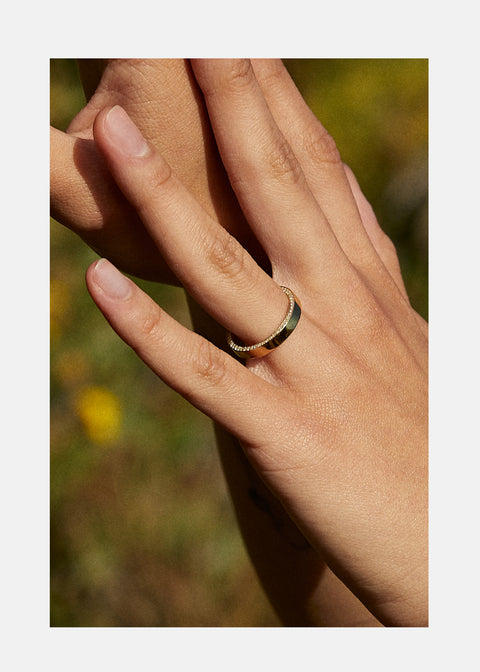 Hidden Round Lab Grown Diamond Classic Wedding Band