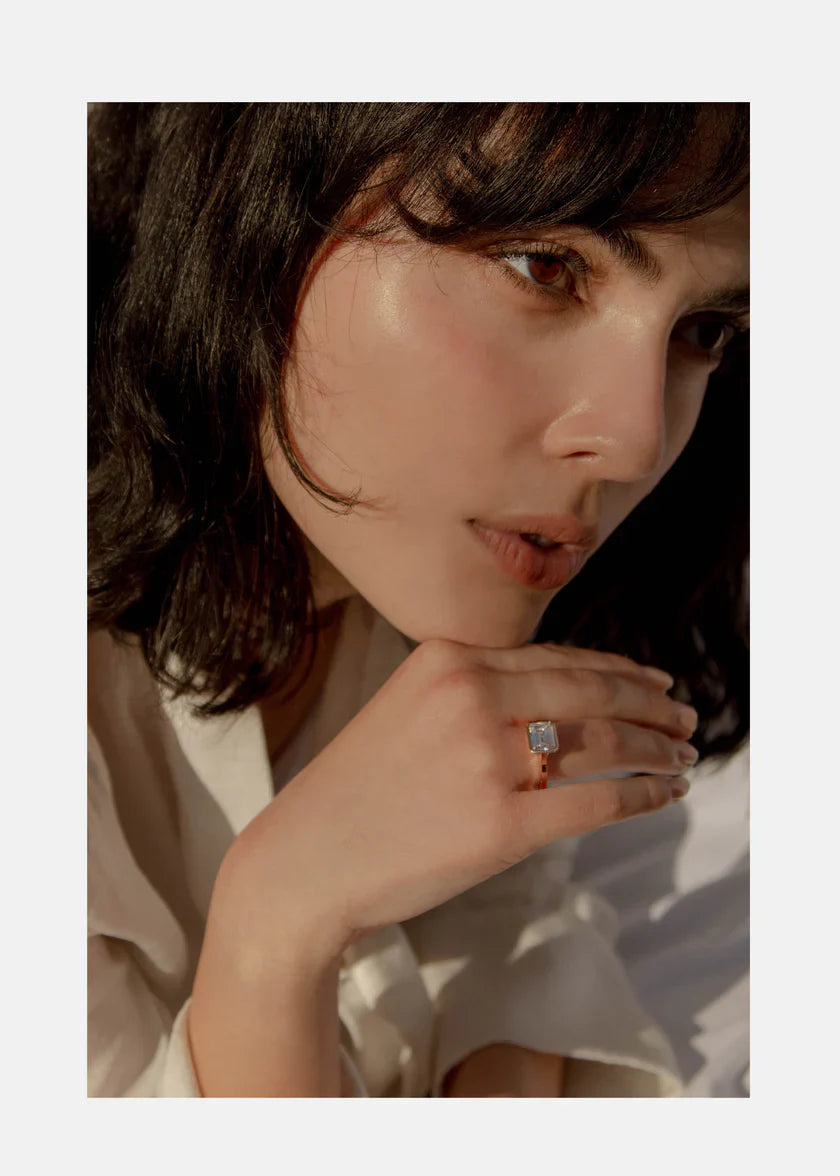 2.50ct Bezel Set Emerald E/VS1 CVD Diamond Solitaire East West Engagement Ring With Wedding Band