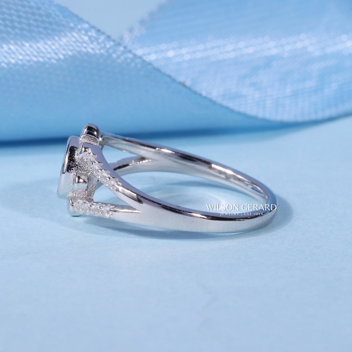 0.70CT Bezel Set Round Cut E/VS2 Lab Grown Diamond Split Shank Engagement Ring