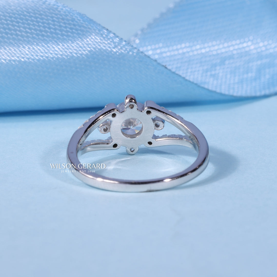 0.70CT Bezel Set Round Cut E/VS2 Lab Grown Diamond Split Shank Engagement Ring