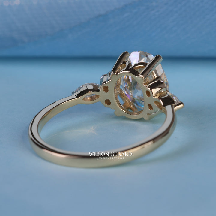 2.0CT Oval E/VS1 Lab Grown Diamond Cluster Engagement Ring