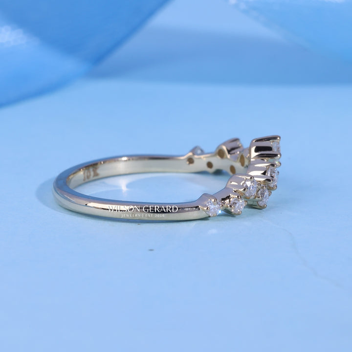 Round E/VS1 CVD Diamond Cluster Curved Wedding Band