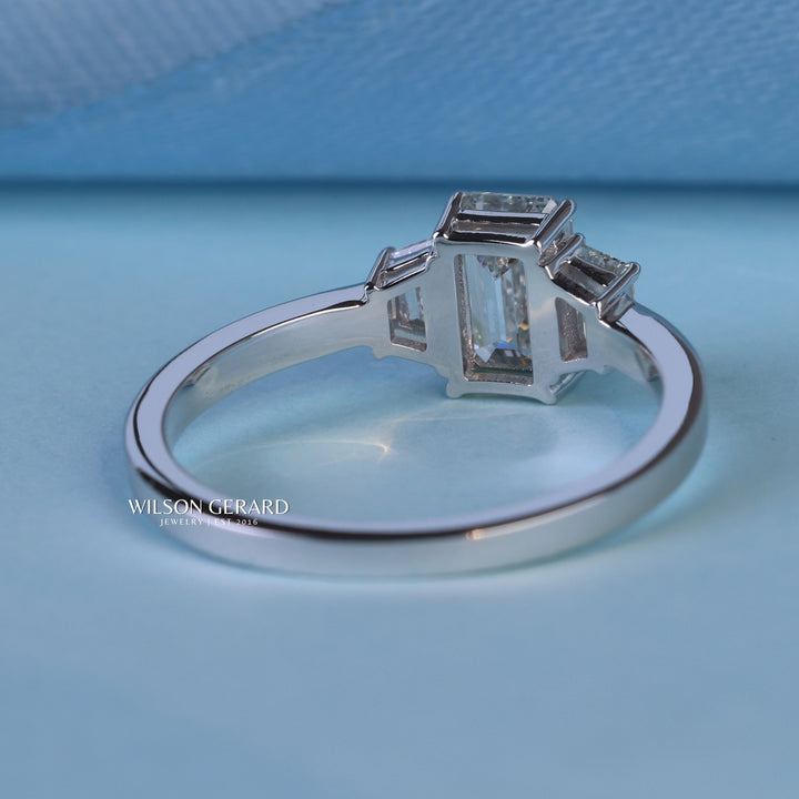 1.0CT Emerald E/VS1 Lab Grown Diamond Three Stone Engagement Rings