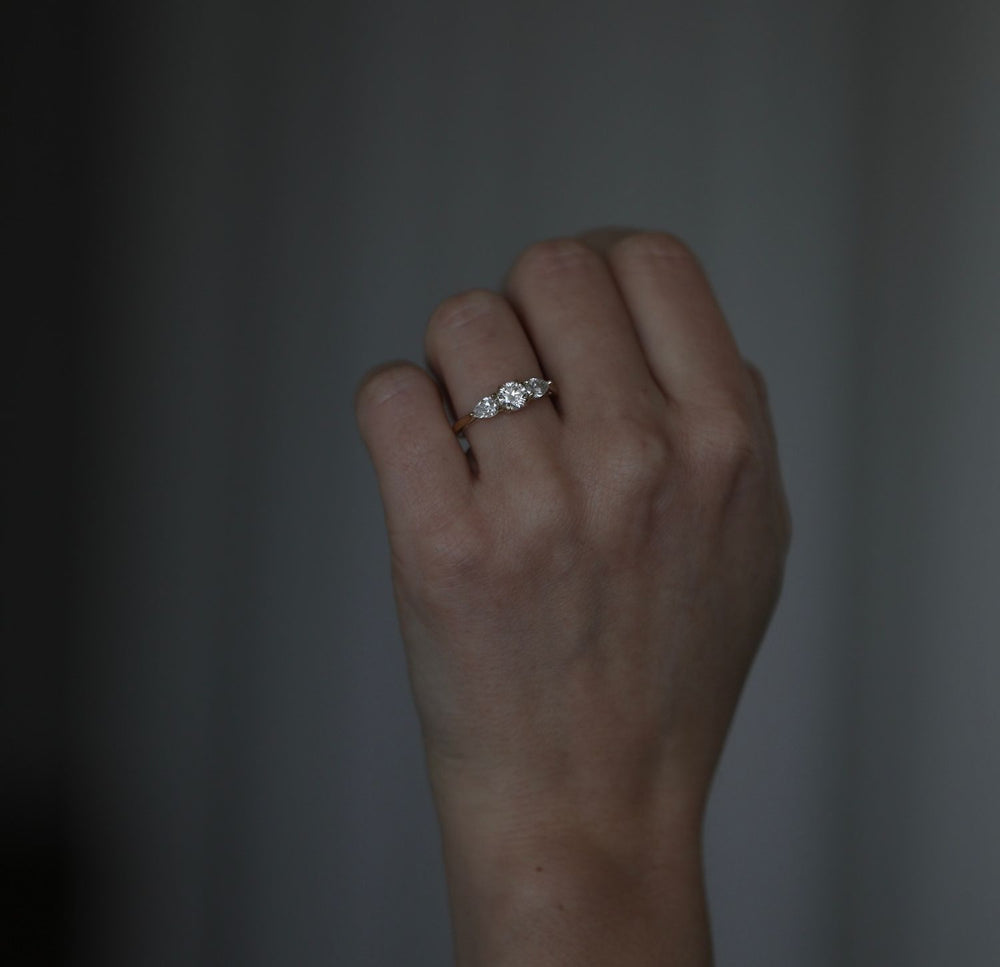 round-3-stones-cvd-e-vs1-diamond-engagement-ring