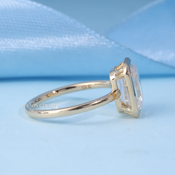 2.0CT Bezel Set Emerald E/VS1 Lab Grown Diamond Timeless Engagement Rings