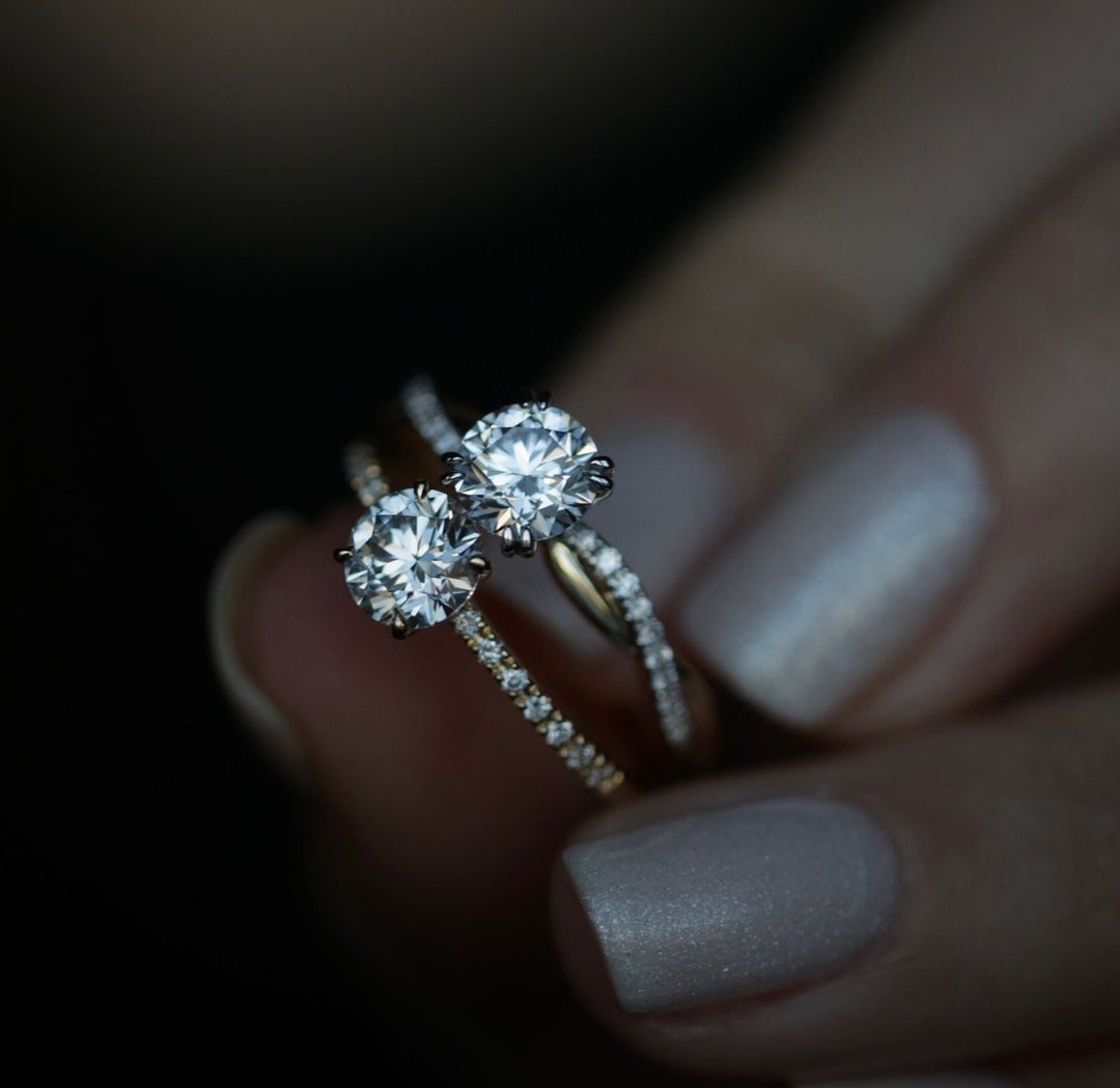 round-solitaire-cvd-e-vs1-diamond-engagement-ring