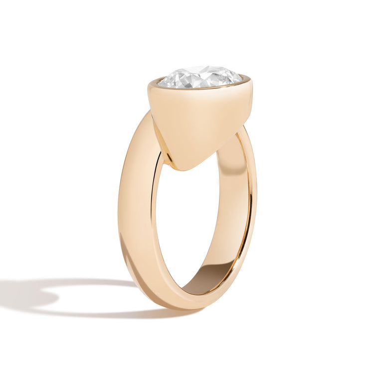 2.50ct Round Cut Bezel Diamond Unique Engagement Ring