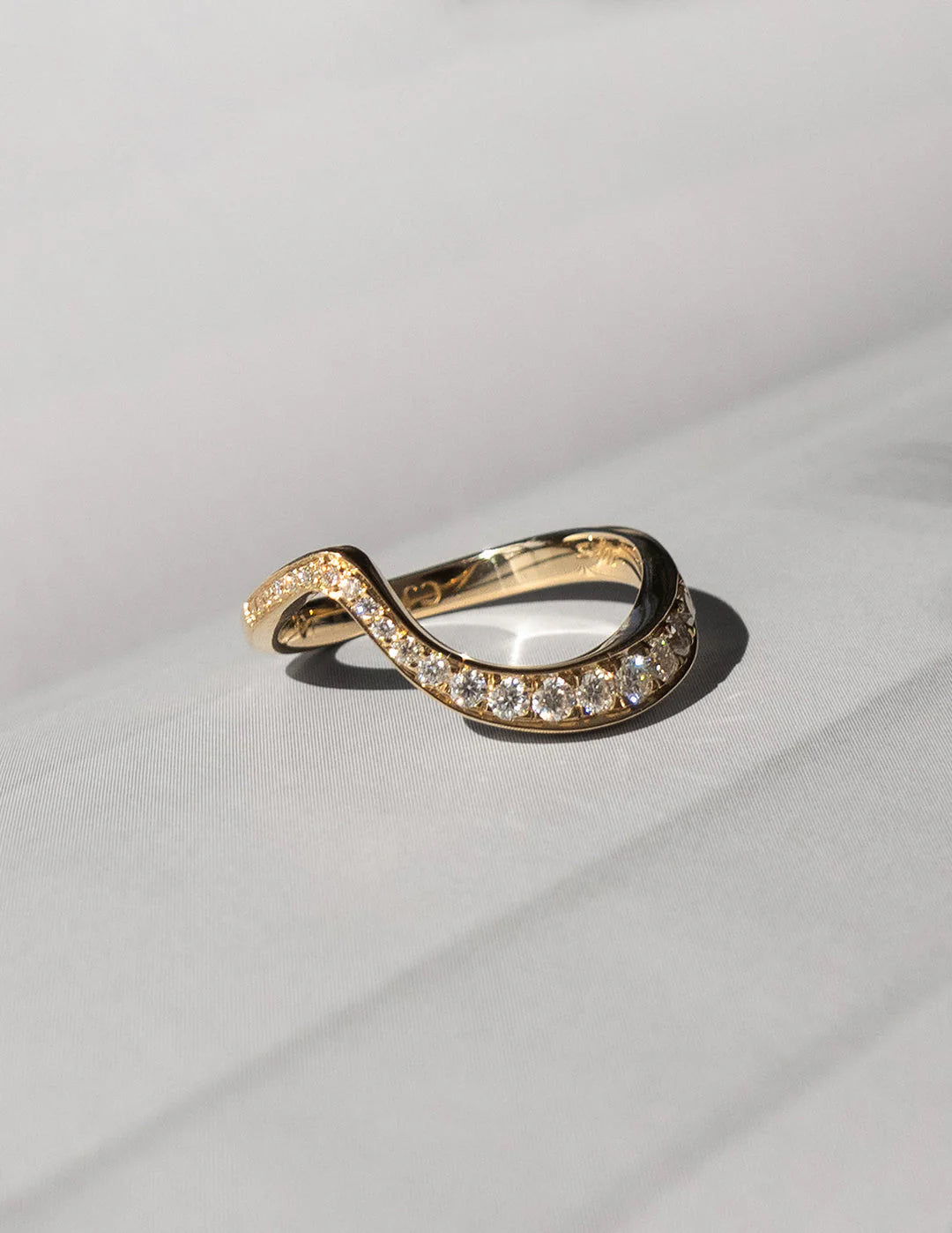 0.50CT-1.50CT Round E/VS CVD Diamond By Pass Engagement Dream Ring With Matching Band