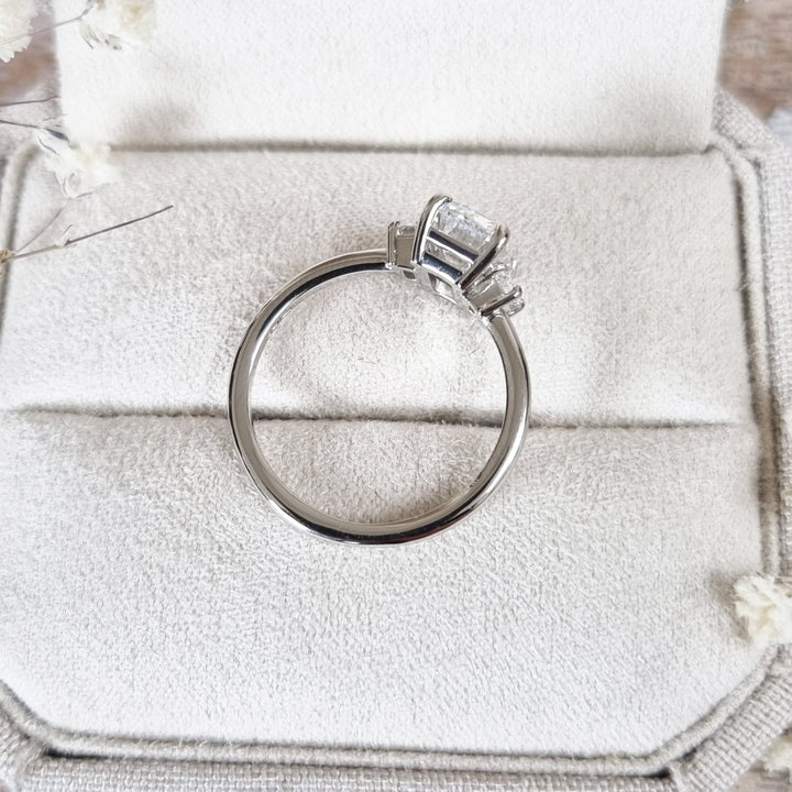 1-30-ct-3-30-ct-emerald-three-stone-e-vs1-lab-grown-diamond-engagement-ring