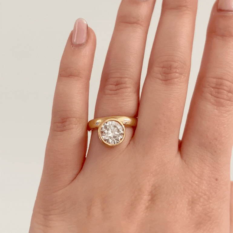 2.50ct Round Cut Bezel Diamond Unique Engagement Ring