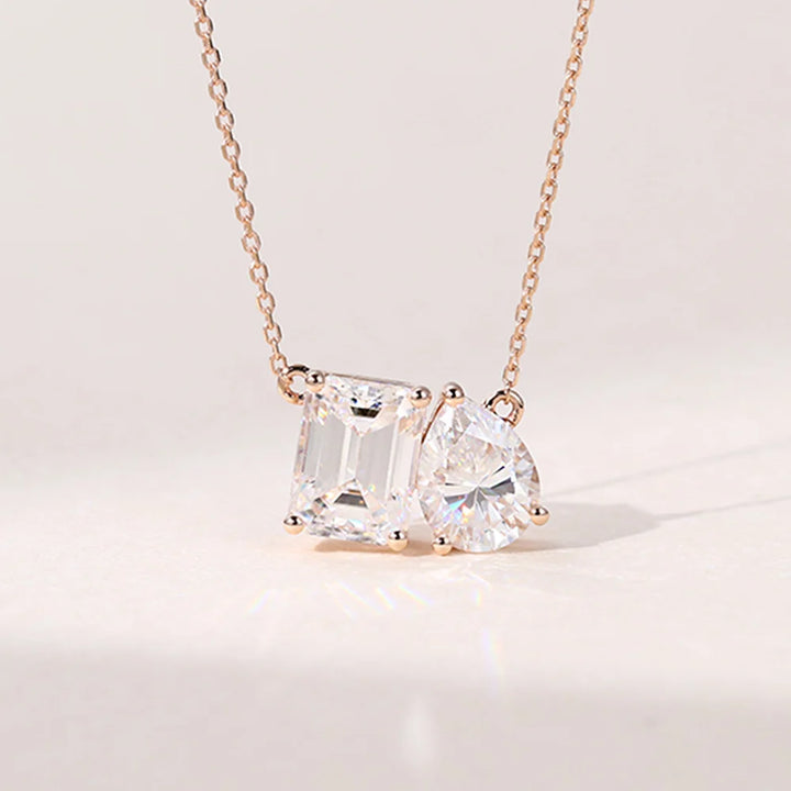 Emerald & Pear Cut Toi Et Moi Lab Grown Diamond Necklace Designs Unique