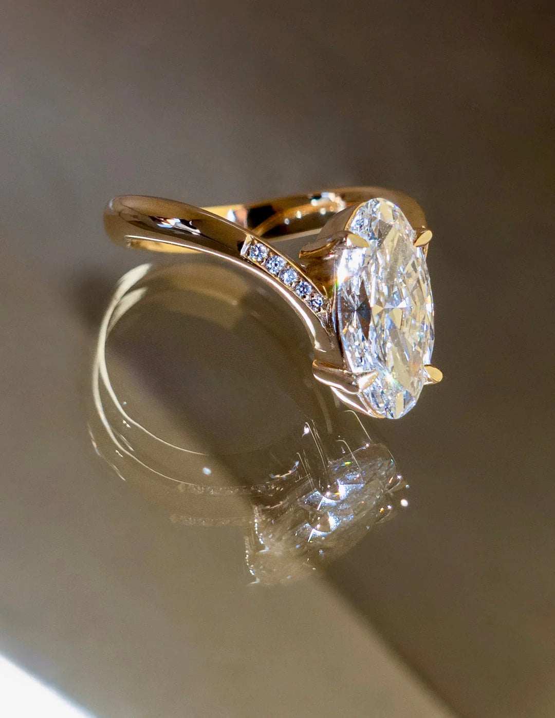 2.0CT-3.0CT Oval E/VS CVD Diamond Unique Engagement Couple Ring Design With Matching Band