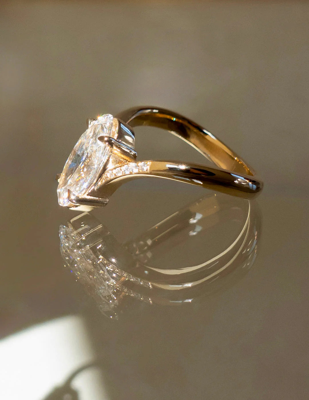 2.0CT-3.0CT Oval E/VS CVD Diamond Unique Engagement Couple Ring Design With Matching Band