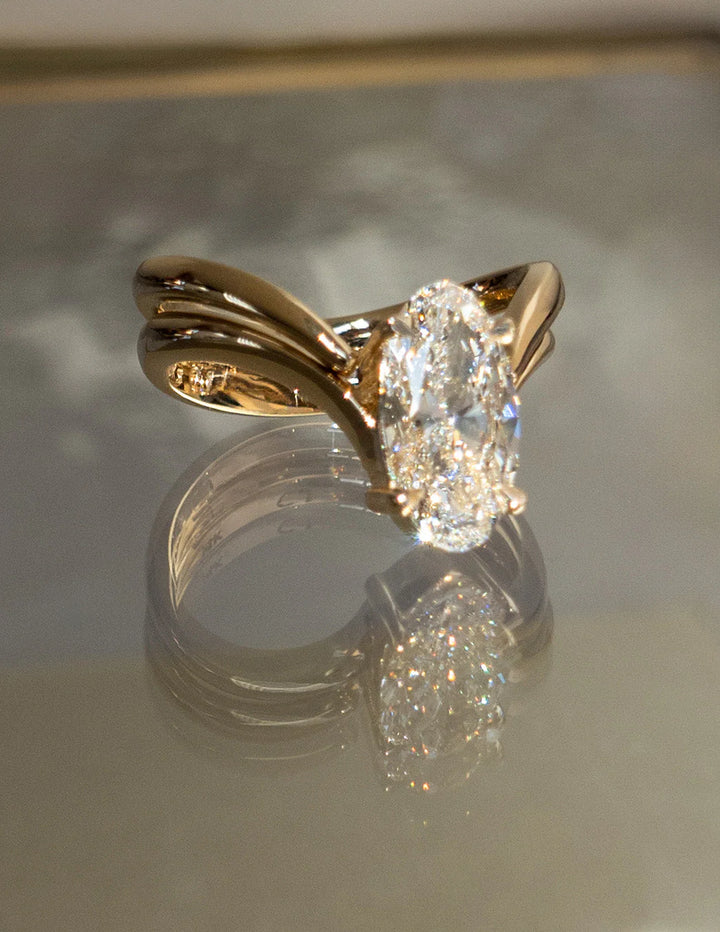 2.0CT-3.0CT Oval E/VS Unique Diamond Rings Classy Women With Matching Classic Curved Band