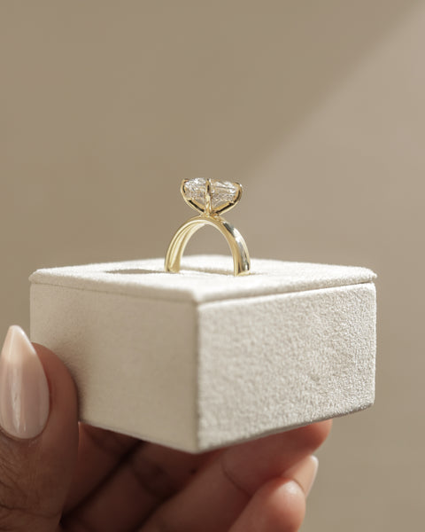 2.0CT Oval E/VS1 Lab Grown Diamond Hidden Halo Solitaire Engagement Ring