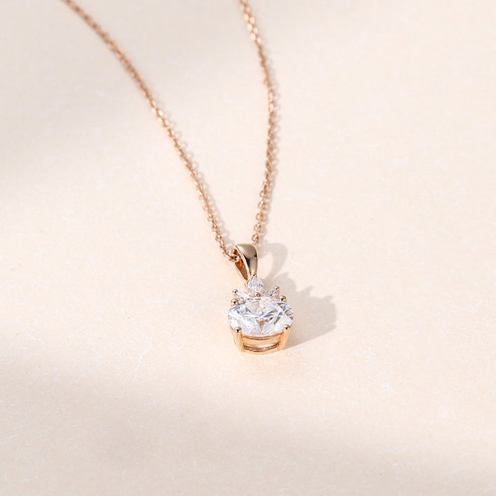 East West Oval Cut Cluster Lab Grown Pendant Necklace Ideas