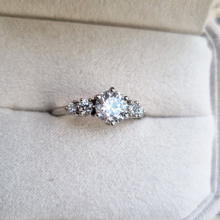 round-five-stone-d-vvs1-lab-grown-diamond-engagement-ring