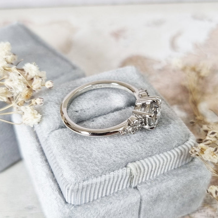 1-0-ct-round-cut-cluster-e-vs1-lab-grown-diamond-engagement-ring