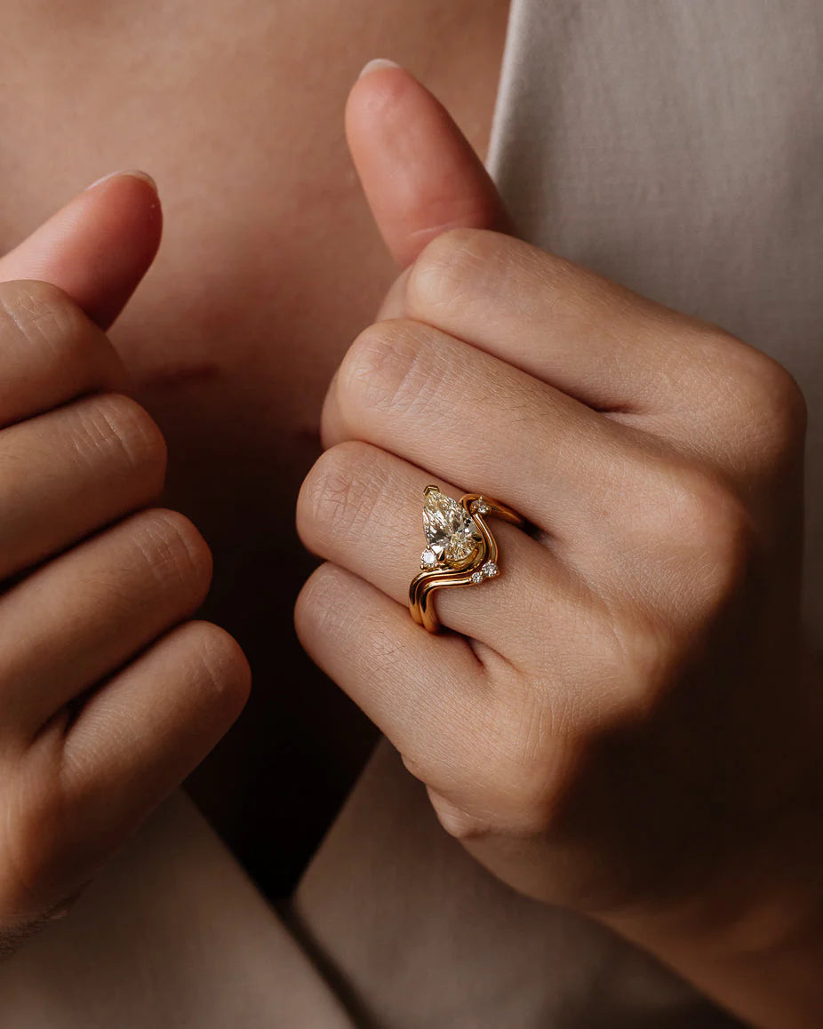 1.50ct Pear E/VS1 Lab Grown Unique Diamond Rings Classy Engagement With Matching Band