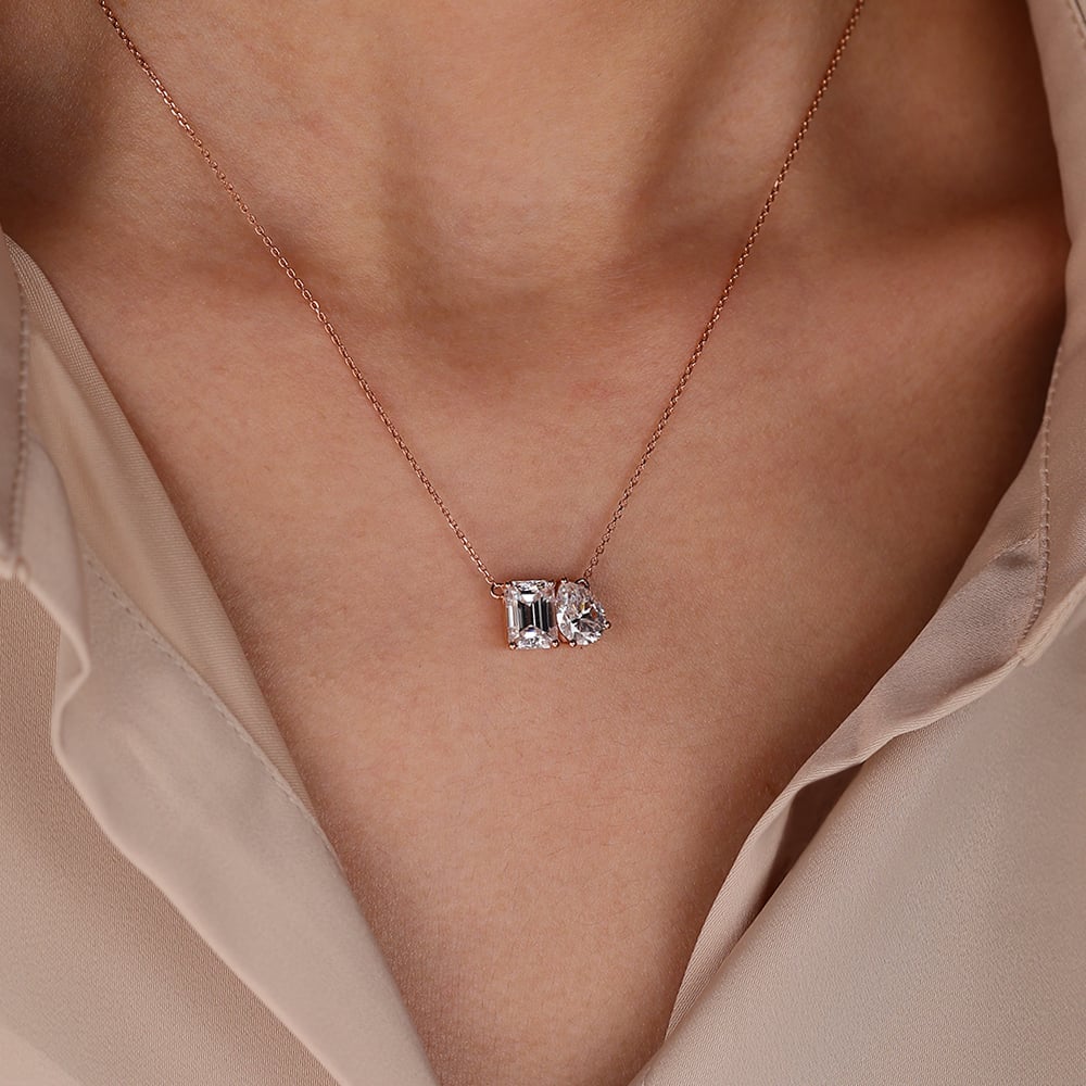 Emerald & Pear Cut Toi Et Moi Lab Grown Diamond Necklace Designs Unique