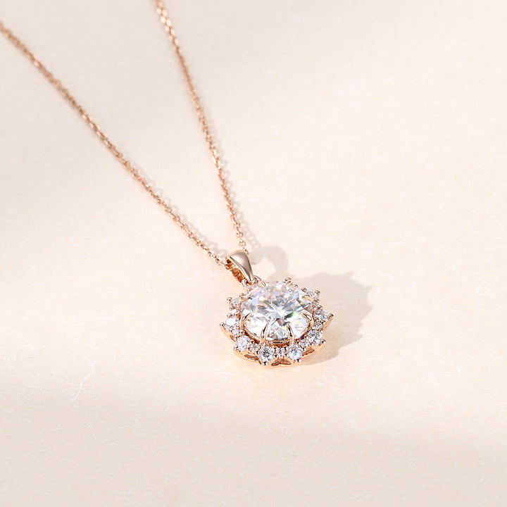 Round Cut Halo Lab Grown Diamond Necklace Ideas