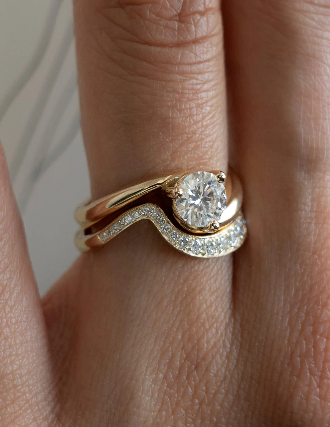 0.50CT-1.50CT Round E/VS CVD Diamond By Pass Engagement Dream Ring With Matching Band