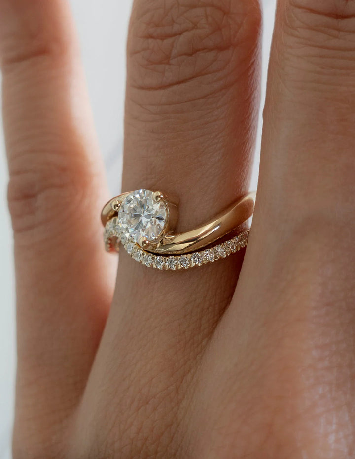 0.50CT-1.50CT Round E/VS CVD Diamond By Pass Engagement Dream Ring With Matching Band