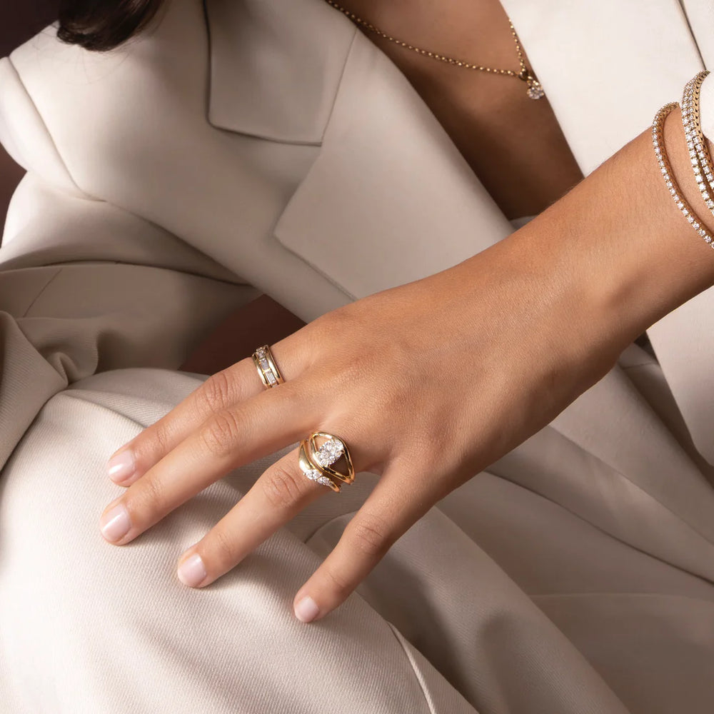 timeless engagement rings, unique engagement rings, vintage style engagement rings, ringdesignsunique, gold rings fashion, classy engagement ring, dream wedding ring, dream engagement rings, gold ring designs, classic engagement ring, gold finger rings, proposal ring`