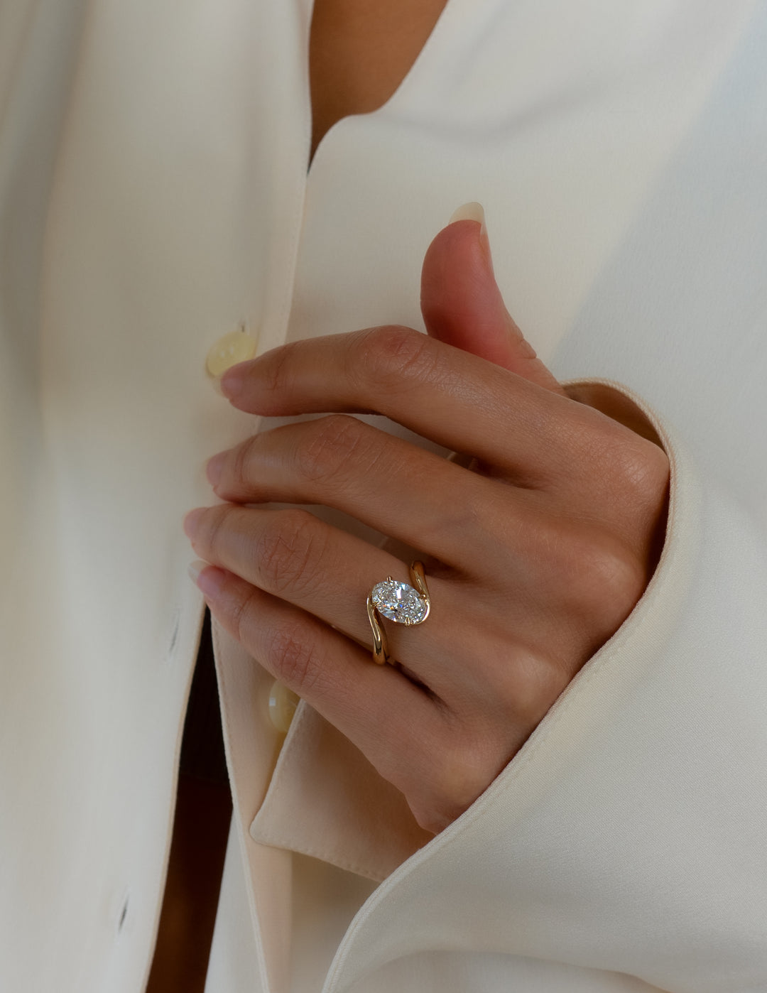 1.50CT-2.50CT Oval Cut Lab Grown Diamond Bypass Engagement Ring