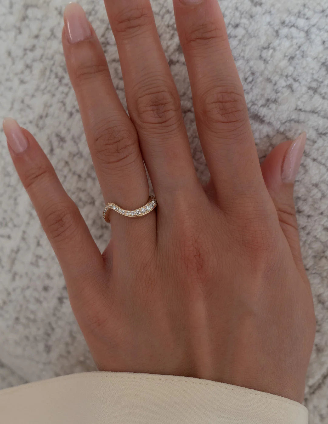 0.50CT-1.50CT Round E/VS CVD Diamond By Pass Engagement Dream Ring With Matching Band