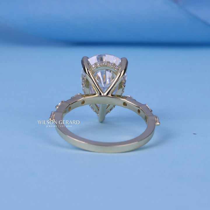 2.0CT Pear Cut E/VS2 CVD Diamond Hidden Halo Pave Engagement Ring