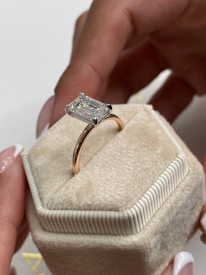 2-0-ct-emerald-e-vs1-cvd-diamond-solitaire-engagement-ring