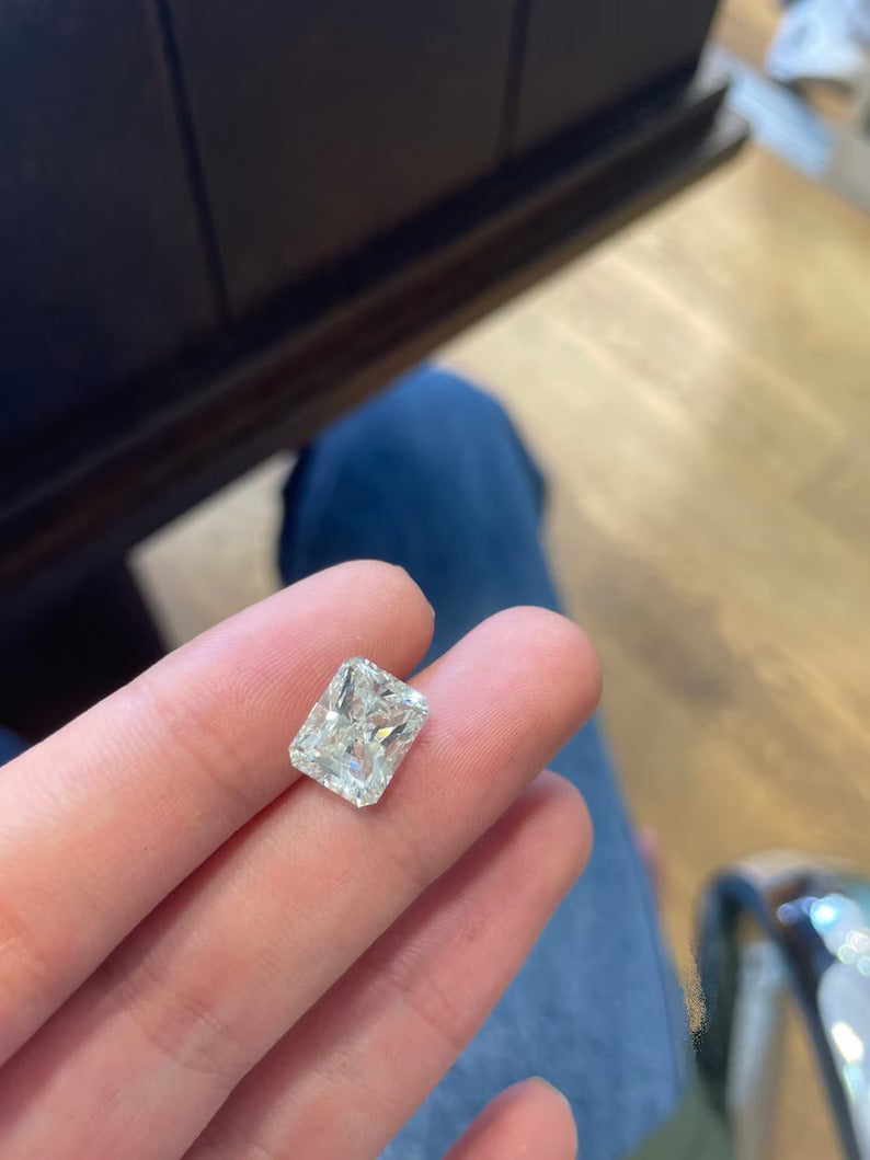 2.0CT Radiant Cut Solitaire Lab Grown Diamond Engagement Ring For Her