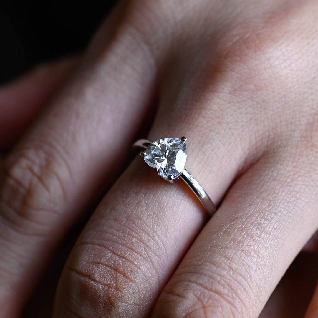 1.0CT Heart Cut Lab Grown Diamond Solitaire Engagement Ring For Her