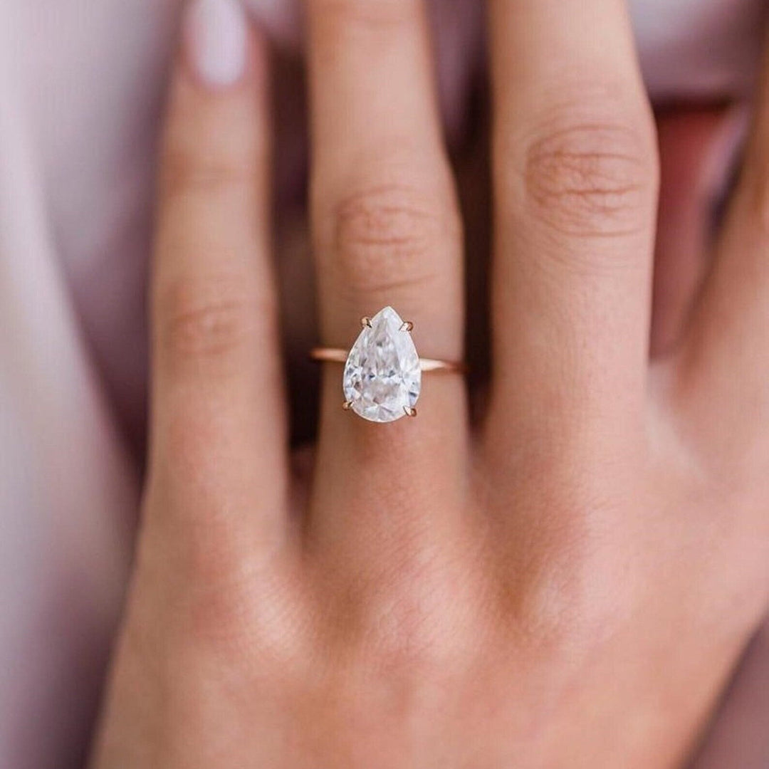 2.50CT Pear Lab Grown Diamond Solitaire Engagement Ring For Women