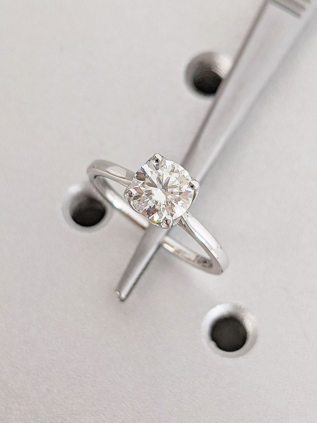 1.0CT Round Cut Solitaire Diamond Lab Grown Engagement Ring For Women