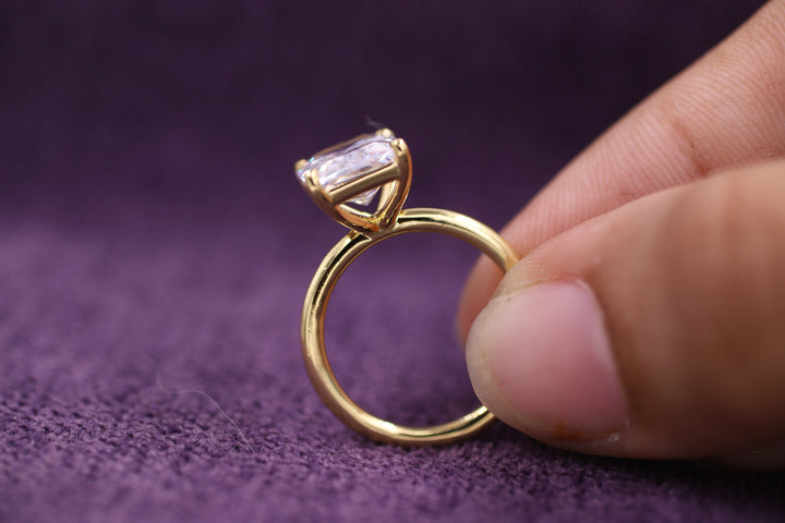 2.50CT Radiant Cut Solitaire Lab Grown Diamond Engagement Ring For Her