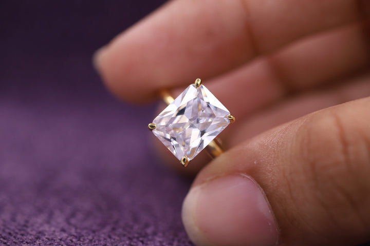 2.50CT Radiant Cut Solitaire Lab Grown Diamond Engagement Ring For Her