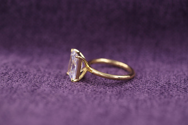 2.50CT Radiant Cut Solitaire Lab Grown Diamond Engagement Ring For Her