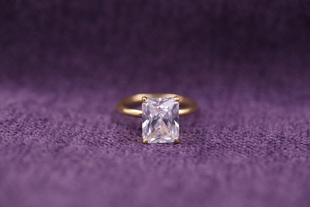 2.50CT Radiant Cut Solitaire Lab Grown Diamond Engagement Ring For Her