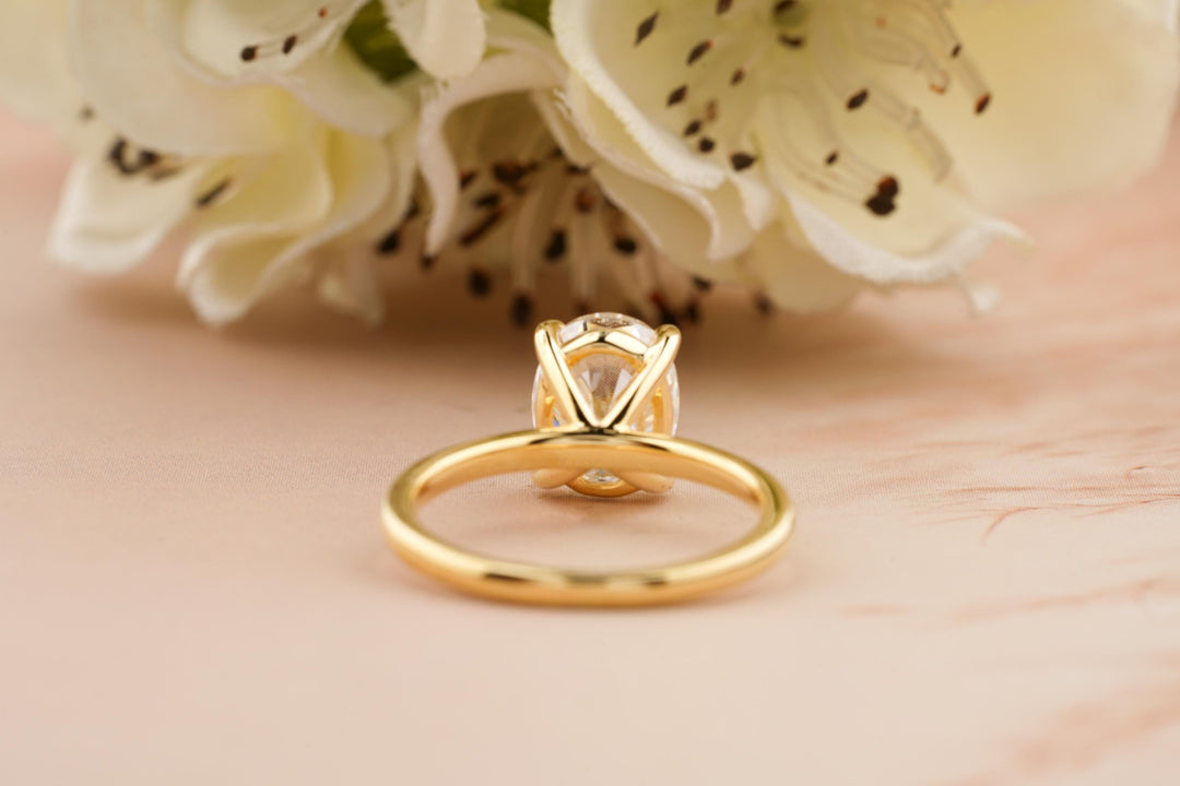 1.50CT Oval Cut Solitaire Lab Grown Diamond Engagement Ring For Women