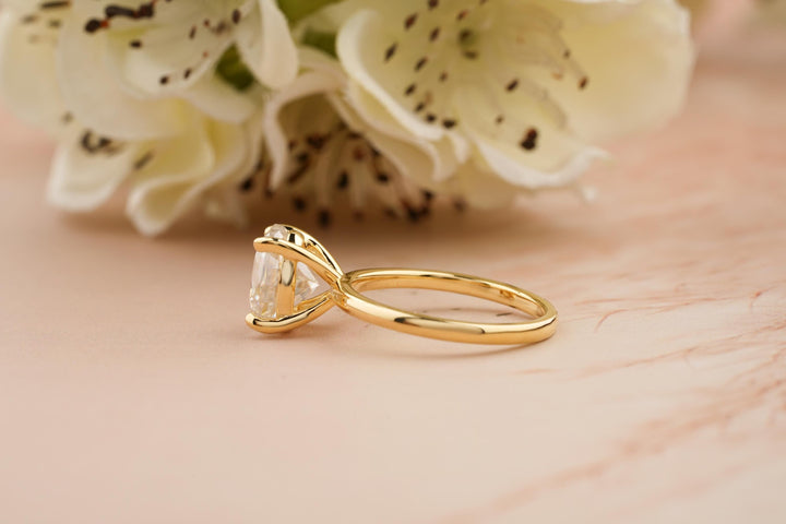 1.50CT Oval Cut Solitaire Lab Grown Diamond Engagement Ring For Women