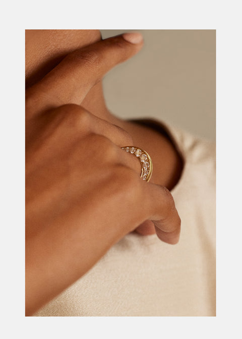 Hidden Round E/VS Lab Grown Diamond Wedding Band