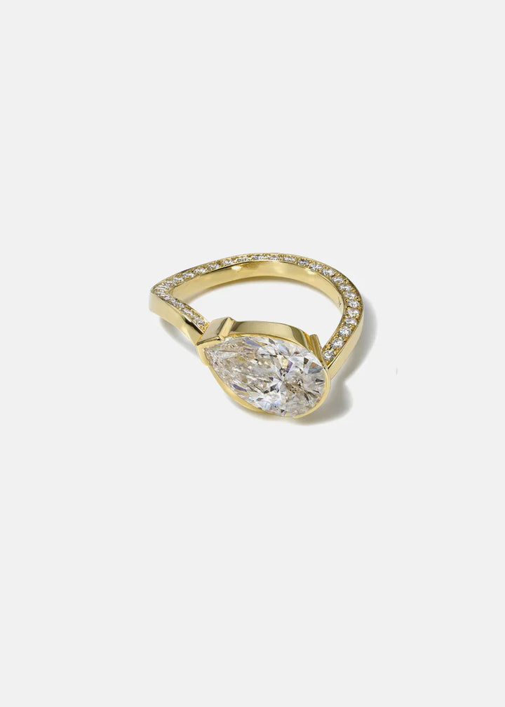 2.0CT Pear E/VS Lab Grown Diamond  Channel Pave Curved Engagement Ring With Matching Band