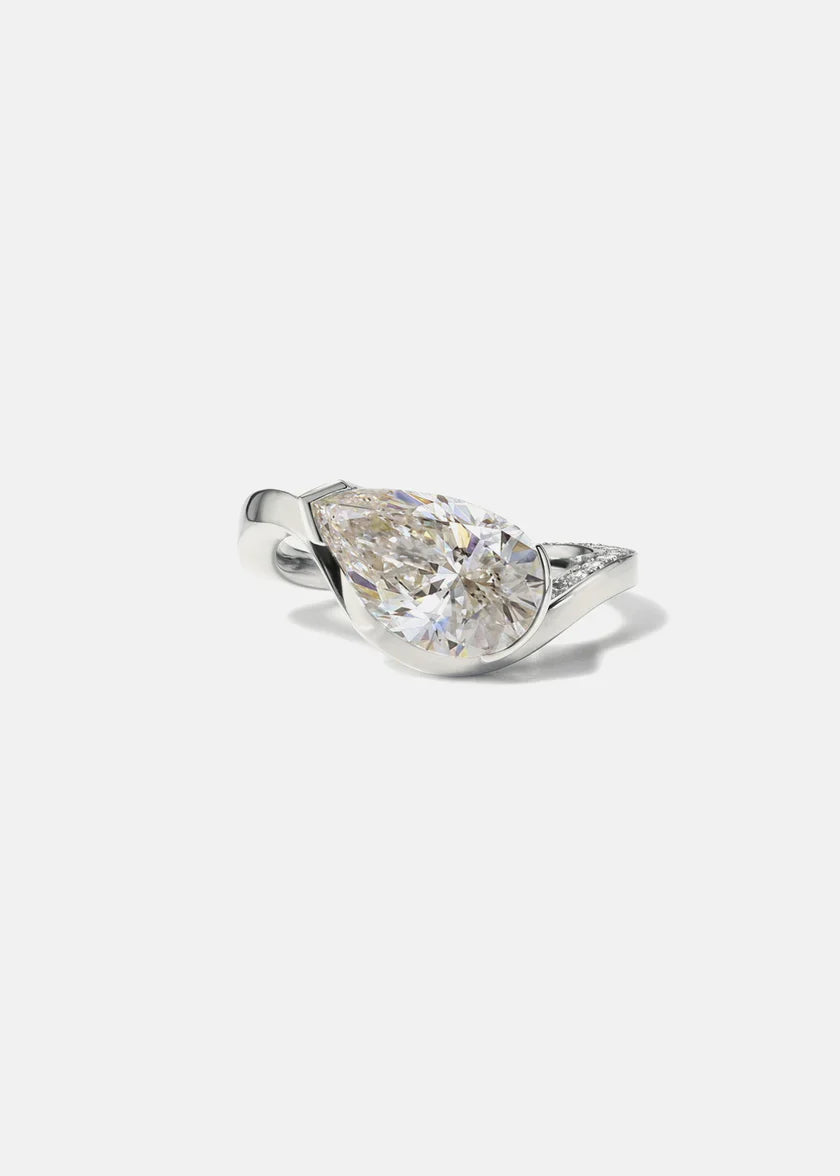 2.0CT Pear E/VS Lab Grown Diamond  Channel Pave Curved Engagement Ring With Matching Band