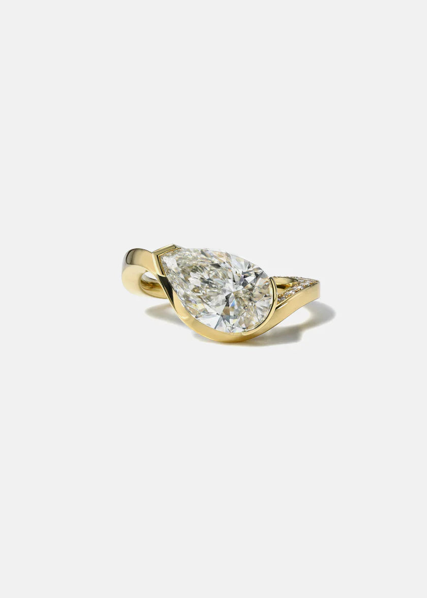2.0CT Pear E/VS Lab Grown Diamond  Channel Pave Curved Engagement Ring With Matching Band