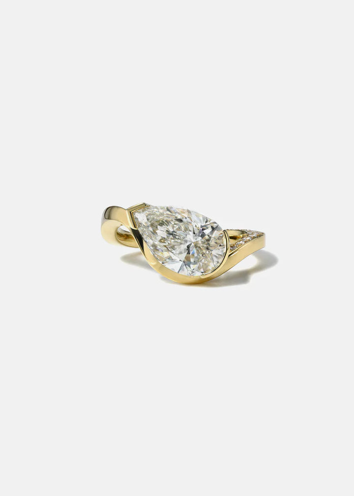 2.0CT Pear E/VS Lab Grown Diamond  Channel Pave Curved Engagement Ring With Matching Band