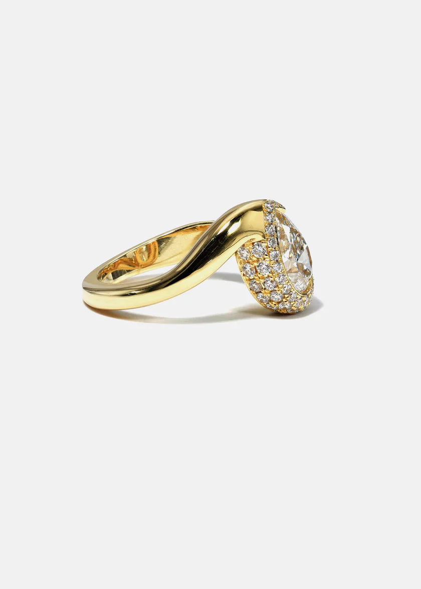 1.50CT Pear E/VS Lab Grown Diamond Curved Pave Unique Diamond Rings Engagement With Matching Band