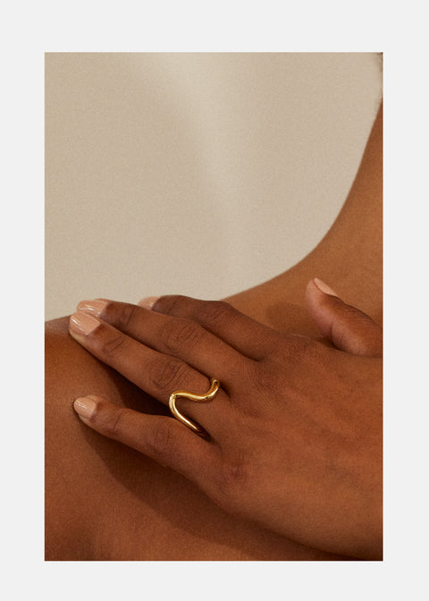 Unique Curved Wedding Band For Men And Women