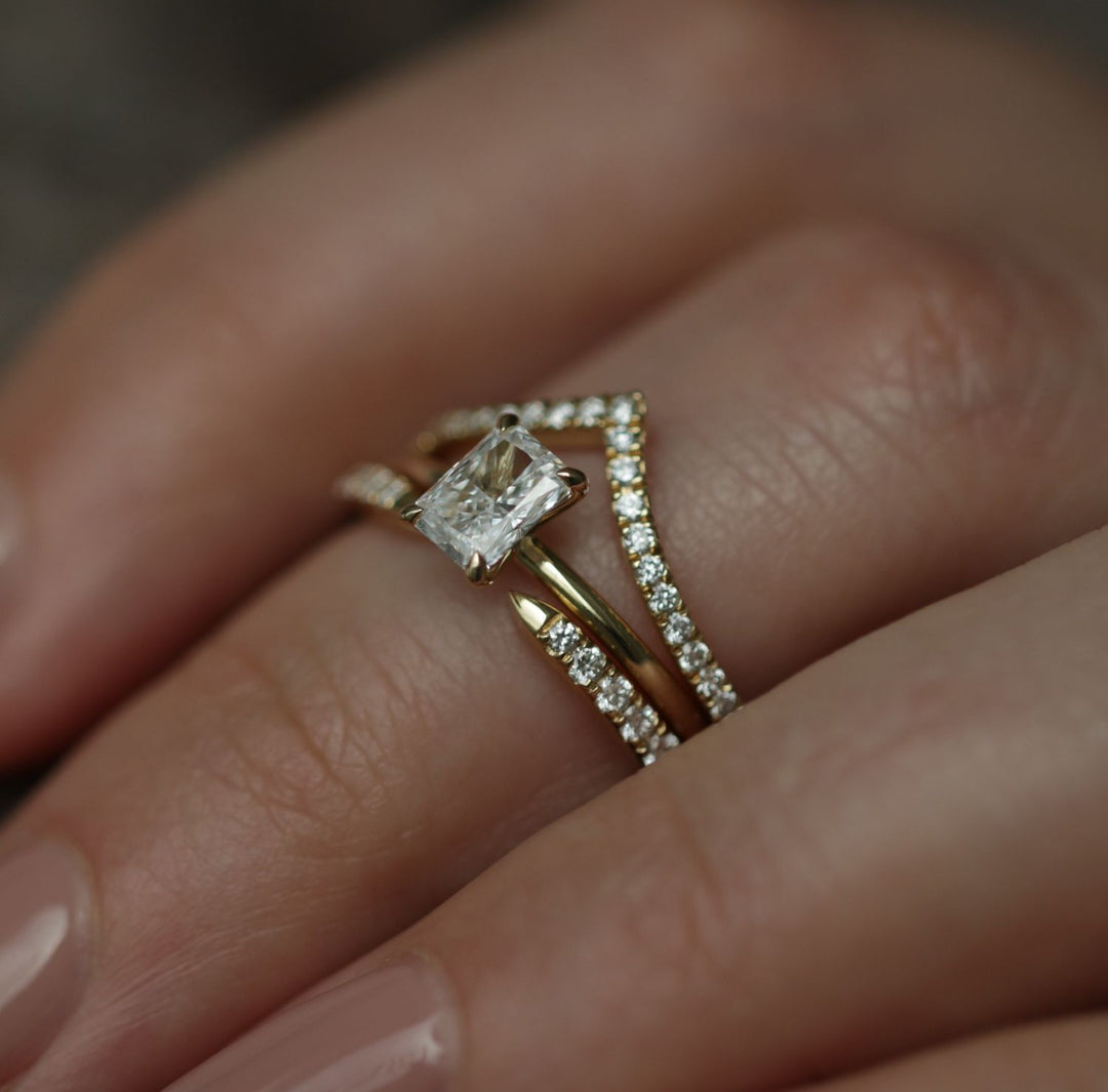 radiant-solitaire-cvd-e-vs1-diamond-engagement-ring